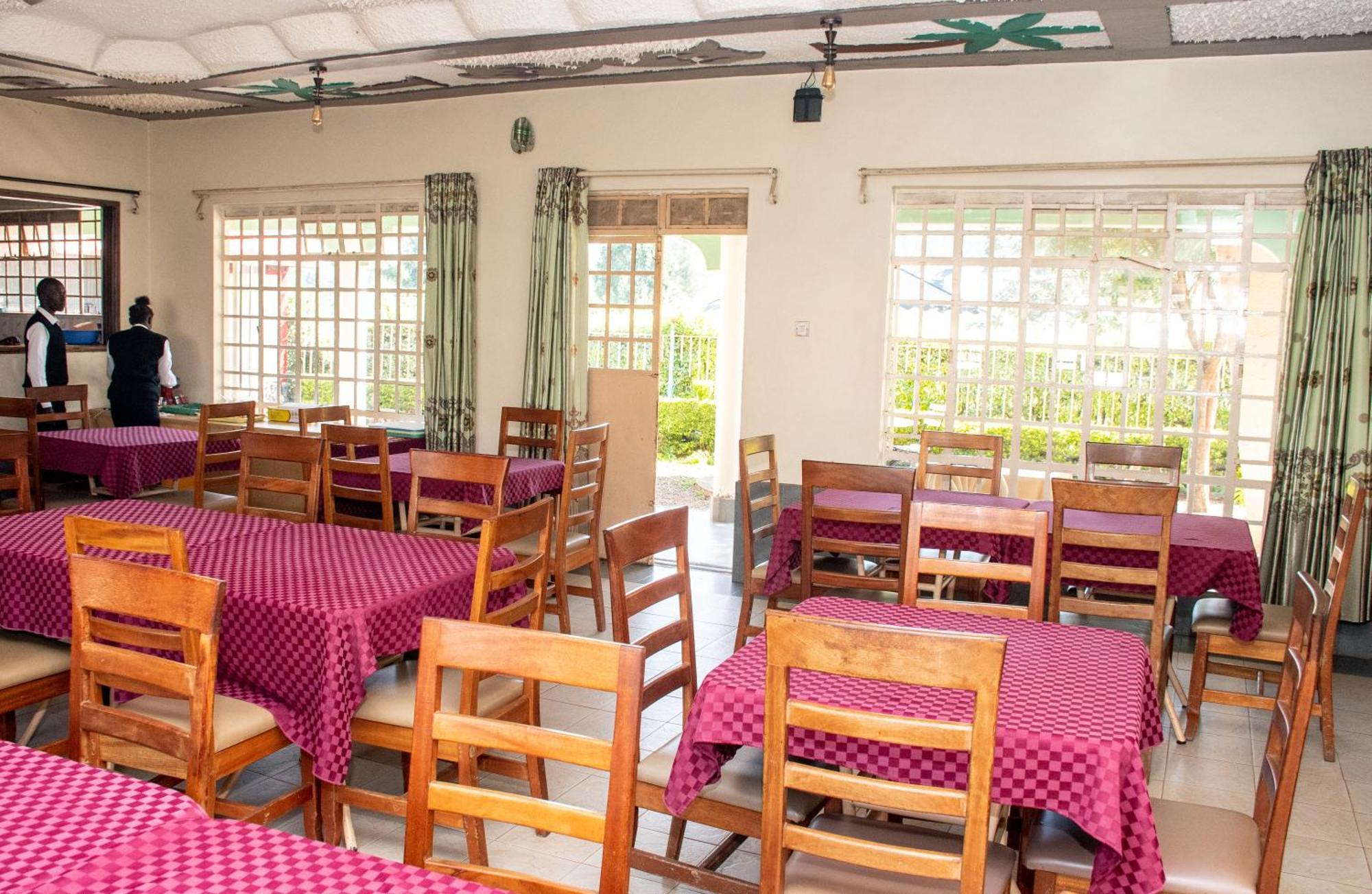 Super Break Hotel Kitale Zewnętrze zdjęcie